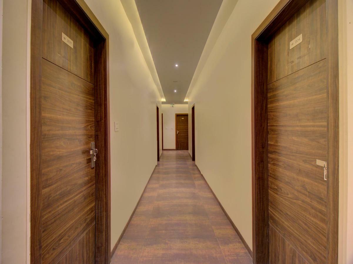 Oyo 35844 Hotel Lotus Residency Sāngli Exteriér fotografie