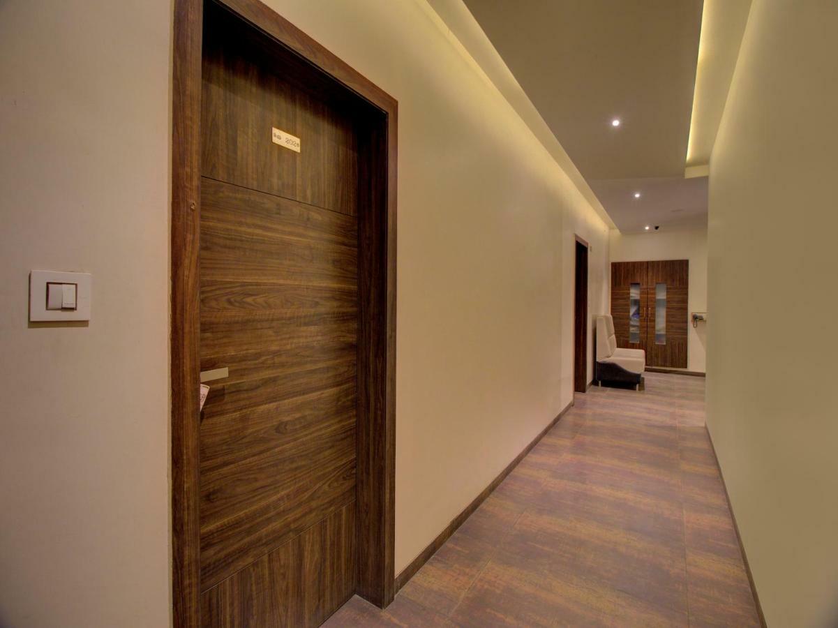 Oyo 35844 Hotel Lotus Residency Sāngli Exteriér fotografie